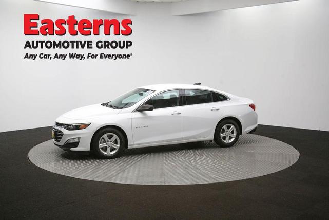 Photo of 2023 Summit White Chevrolet Malibu