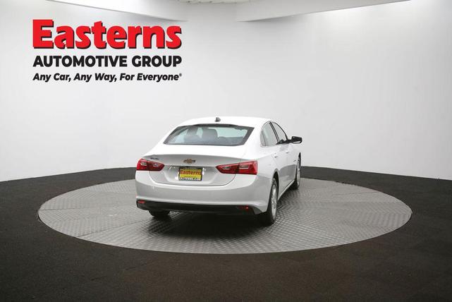 Photo of 2023 Summit White Chevrolet Malibu