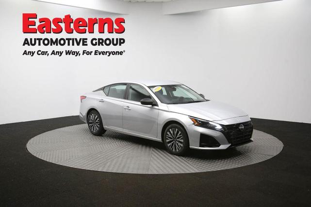 Photo of 2023 Brilliant Silver Metallic Nissan Altima