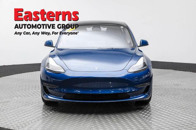 Photo of 2022 Deep Blue Metallic Tesla Model 3