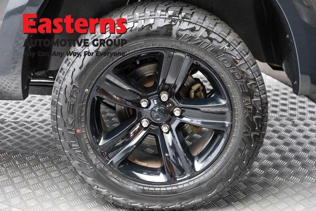 Photo of 2021 Granite Crystal Metallic Clearcoat RAM 1500 Classic