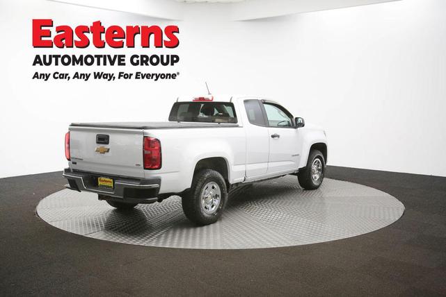 Photo of 2018 Summit White Chevrolet Colorado