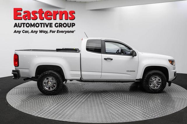 Photo of 2018 Summit White Chevrolet Colorado
