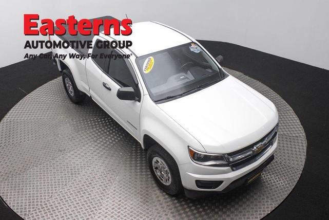 Photo of 2018 Summit White Chevrolet Colorado