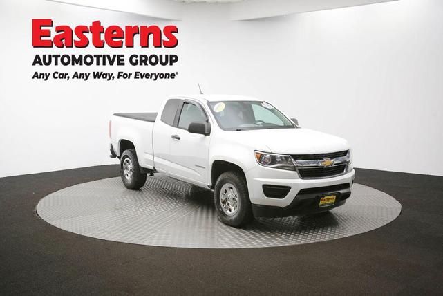 Photo of 2018 Summit White Chevrolet Colorado