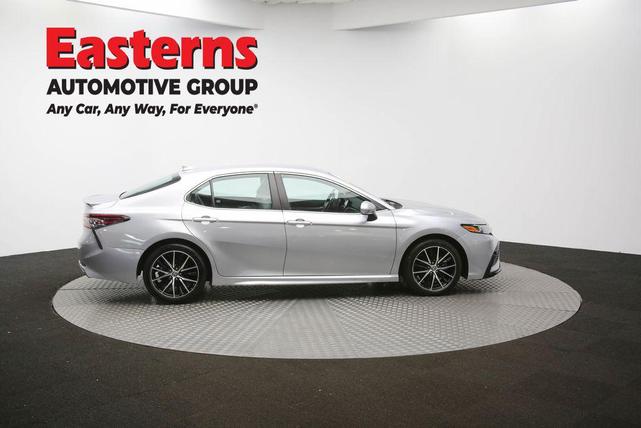 Photo of 2022 Celestial Silver Metallic Toyota Camry