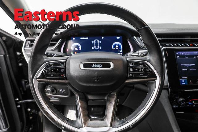 Photo of 2021 Diamond Black Crystal Pearlcoat Jeep Grand Cherokee L