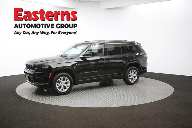 Photo of 2021 Diamond Black Crystal Pearlcoat Jeep Grand Cherokee L