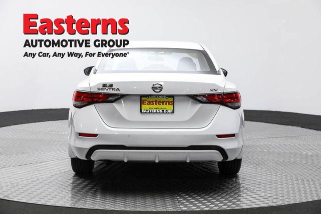 Photo of 2021 Aspen White Tricoat Nissan Sentra