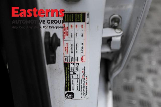 Photo of 2021 Aspen White Tricoat Nissan Sentra