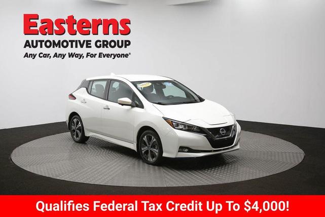Photo of 2022 Pearl White Nissan Leaf