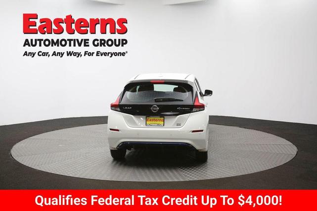 Photo of 2022 Pearl White Nissan Leaf