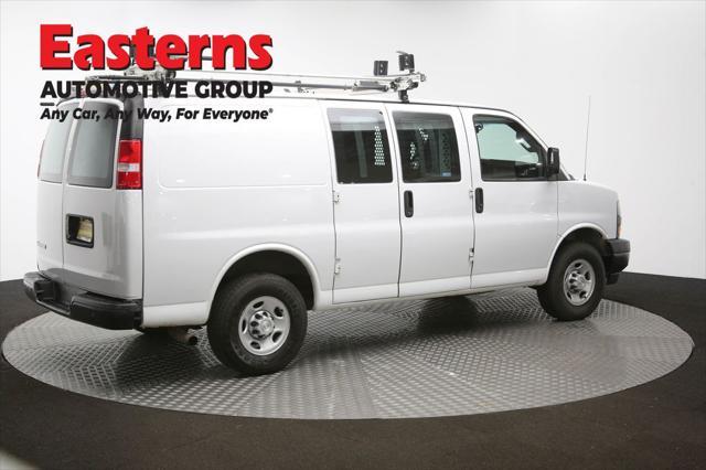 Photo of 2019 Summit White Chevrolet Express 3500