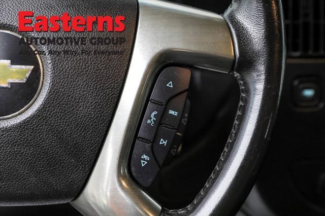 Photo of 2019 Summit White Chevrolet Express 3500