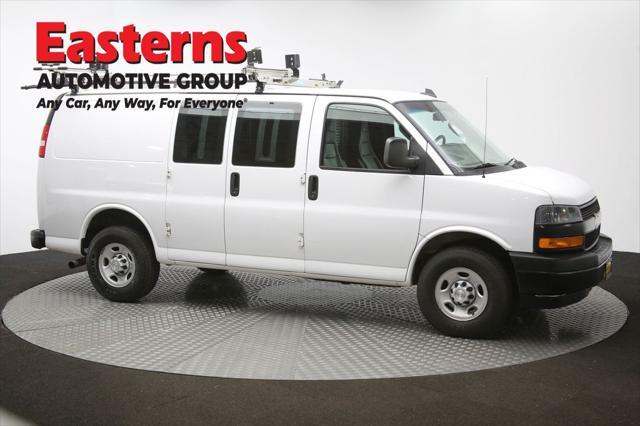 Photo of 2019 Summit White Chevrolet Express 3500
