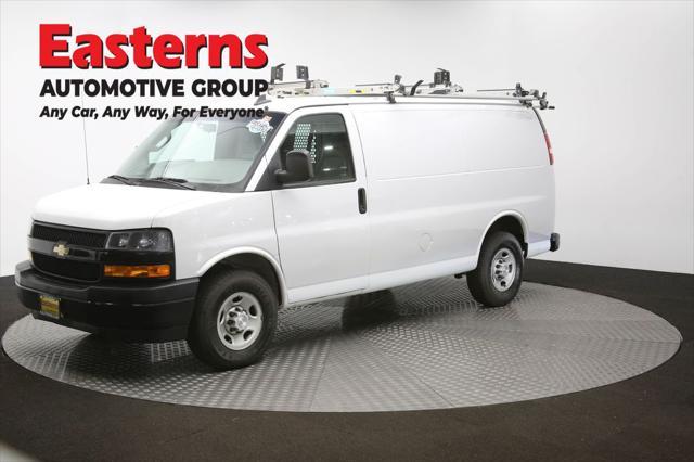 Photo of 2019 Summit White Chevrolet Express 3500