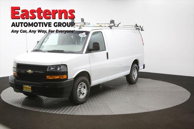 Photo of 2019 Summit White Chevrolet Express 3500