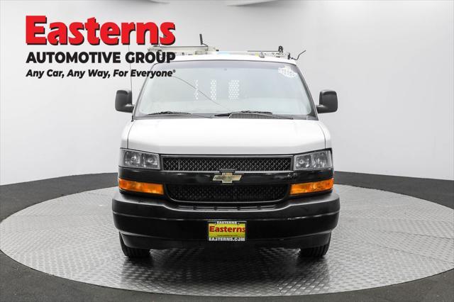 Photo of 2019 Summit White Chevrolet Express 3500