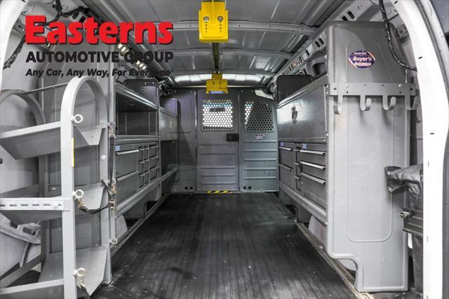 Photo of 2019 Summit White Chevrolet Express 3500