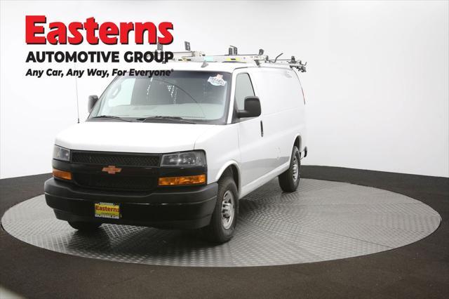 Photo of 2019 Summit White Chevrolet Express 3500