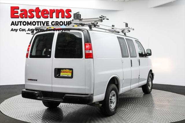 Photo of 2019 Summit White Chevrolet Express 3500
