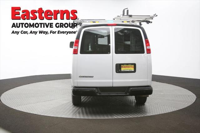 Photo of 2019 Summit White Chevrolet Express 3500