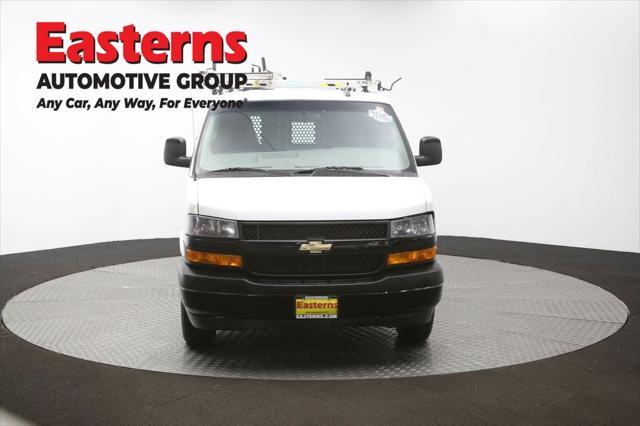 Photo of 2019 Summit White Chevrolet Express 3500