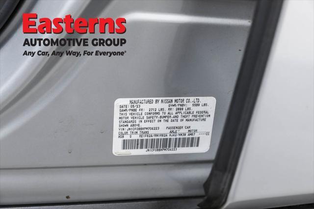 Photo of 2023 Brilliant Silver Metallic/Black Diamond Pearl Nissan ARIYA