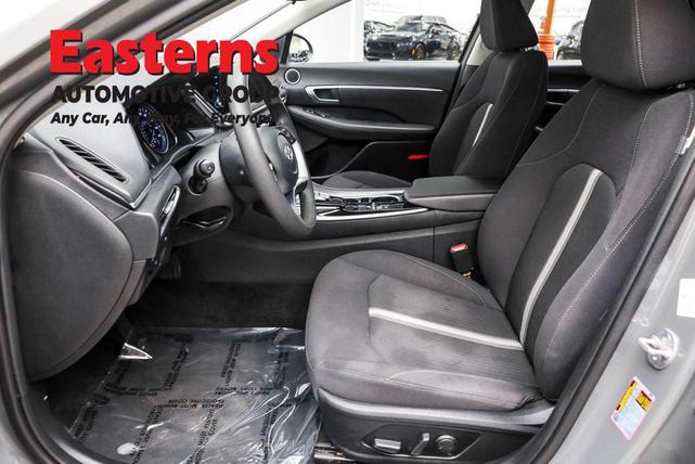 Photo of 2023 Hampton Gray Hyundai SONATA