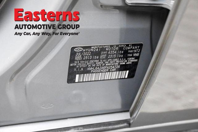 Photo of 2023 Hampton Gray Hyundai SONATA