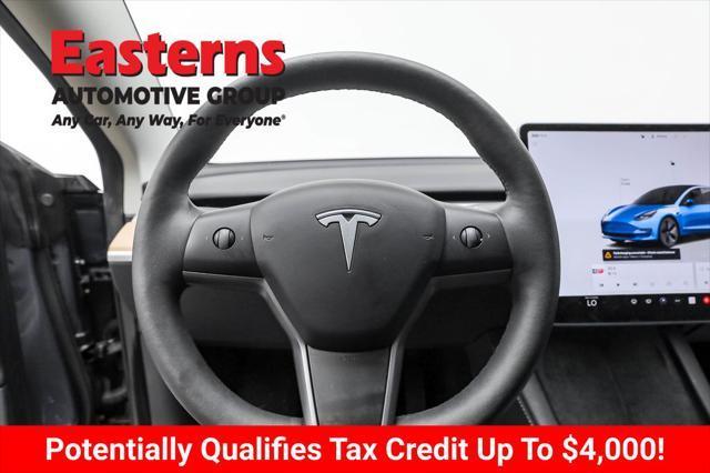 Photo of 2023 Gray Tesla Model 3