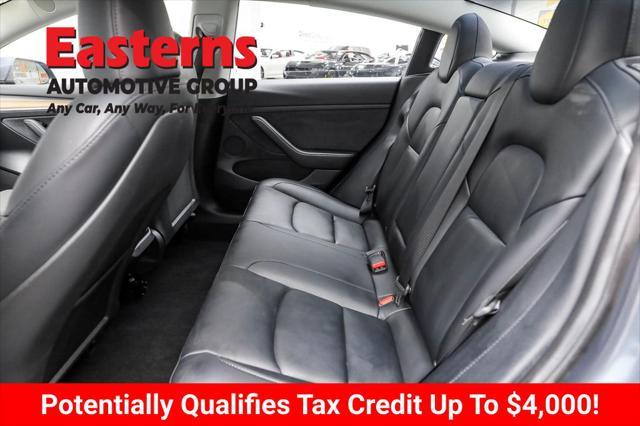 Photo of 2023 Gray Tesla Model 3
