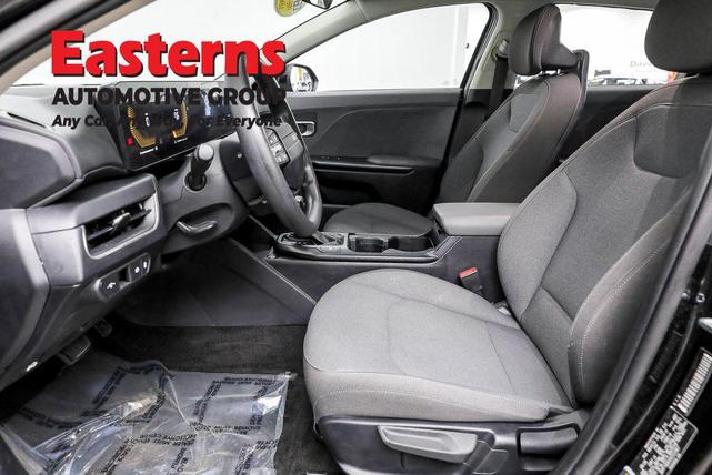Photo of 2025 Aurora Black Pearl Kia K4
