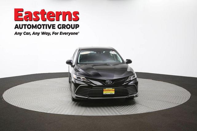 Photo of 2023 Midnight Black Metallic Toyota Camry