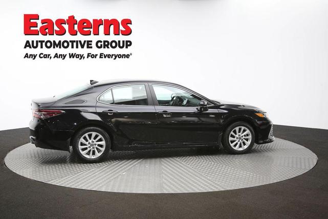 Photo of 2023 Midnight Black Metallic Toyota Camry