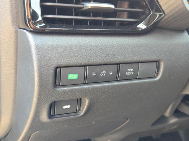Photo of 2025 Super Black Nissan Sentra