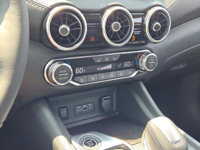 Photo of 2025 Super Black Nissan Sentra