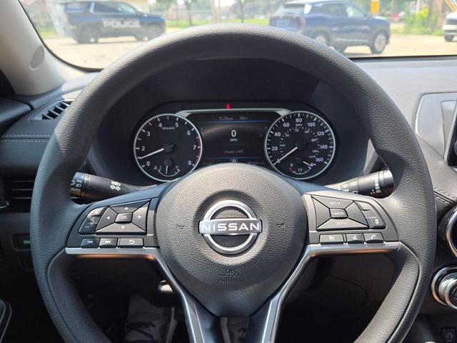 Photo of 2025 Super Black Nissan Sentra