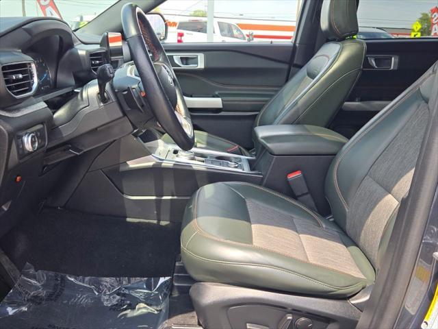 Photo of 2022 Stone Blue Metallic Ford Explorer