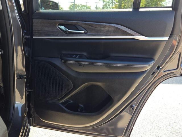 Photo of 2024 Baltic Gray Metallic Clearcoat Jeep Grand Cherokee