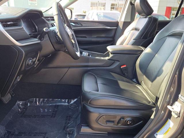 Photo of 2024 Baltic Gray Metallic Clearcoat Jeep Grand Cherokee