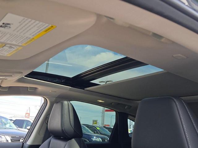 Photo of 2025 Super Black Nissan Murano