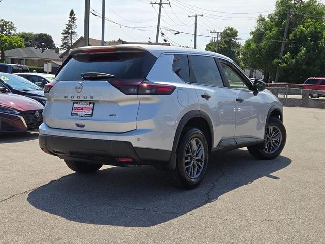Photo of 2025 Brilliant Silver Metallic Nissan Rogue