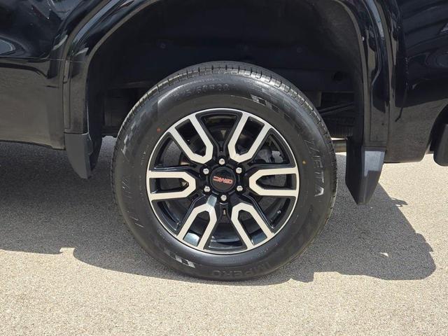 Photo of 2023 Onyx Black GMC Sierra 1500