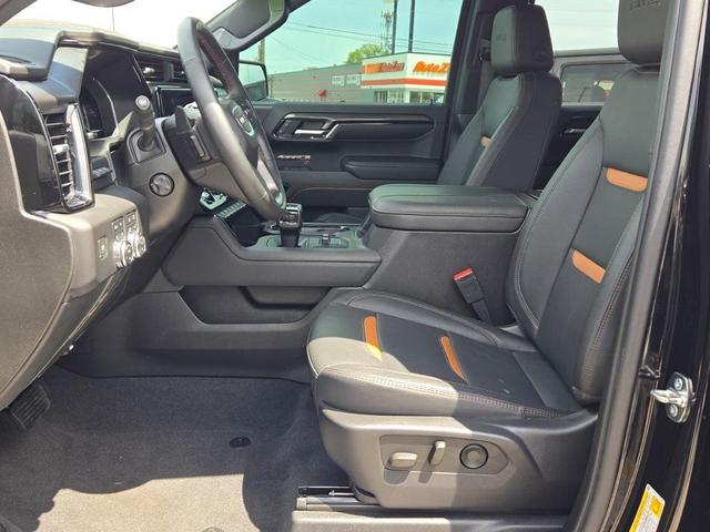 Photo of 2023 Onyx Black GMC Sierra 1500