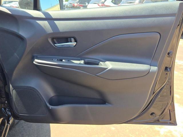 Photo of 2025 Super Black Nissan Versa
