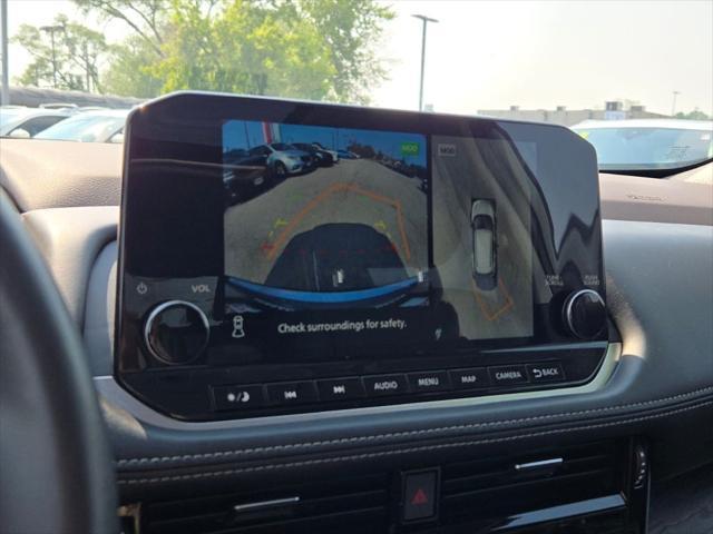 Photo of 2023 Boulder Gray Pearl Nissan Rogue