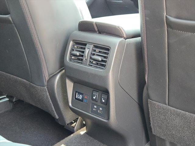 Photo of 2023 Boulder Gray Pearl Nissan Rogue