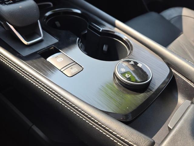 Photo of 2023 Boulder Gray Pearl Nissan Rogue