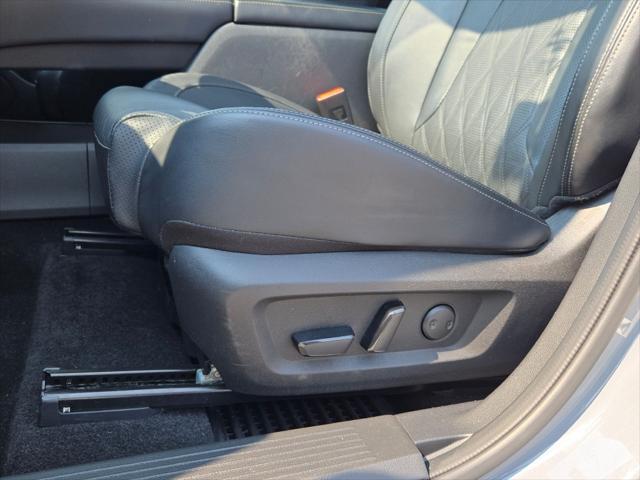 Photo of 2023 Boulder Gray Pearl Nissan Rogue